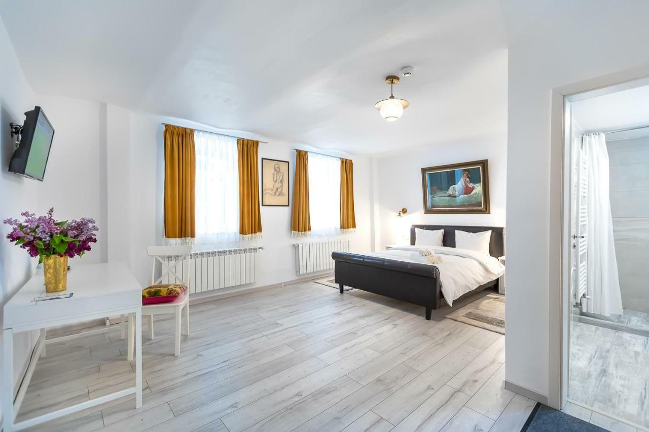 Casa Atanasiu -Adult Only Hotel Brasov Exterior photo